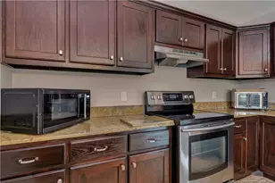 704 Brookfield Dr, Pembroke, NC 28372 - Photo 13