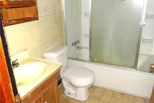 214 S Windsor Dr, Fayetteville, NC 28301 - Photo 11