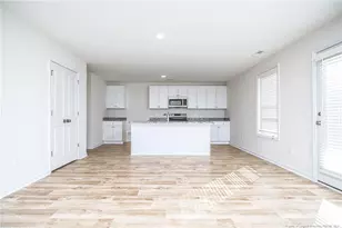 5864 Panther Dr, Hope Mills, NC 28348 - Photo 9