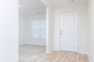 5864 Panther Dr, Hope Mills, NC 28348 - Photo 3