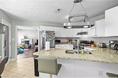 5917 Bloomsbury Drive, Fayetteville, NC 28306 - Photo 9