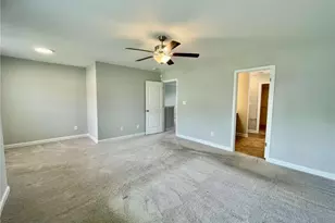 356 Kensington Dr, Spring Lake, NC 28390 - Photo 5