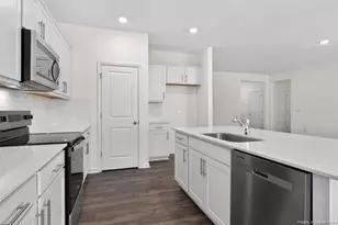 1086 Shoreline Dr, Vass, NC 28394 - Photo 7