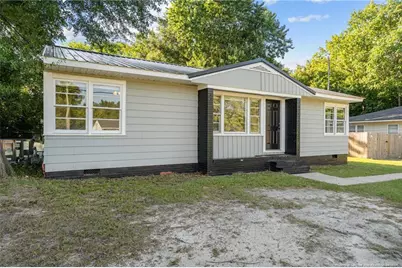 821 Sandalwood Drive, Fayetteville, NC 28304 - Photo 3