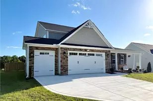 641 Cresswell Moor Wy, Fayetteville, NC 28311 - Photo 5