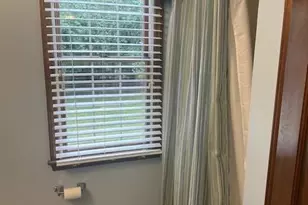 200 Londonderry Dr, Lumberton, NC 28358 - Photo 25