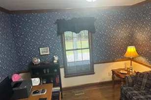 200 Londonderry Dr, Lumberton, NC 28358 - Photo 11