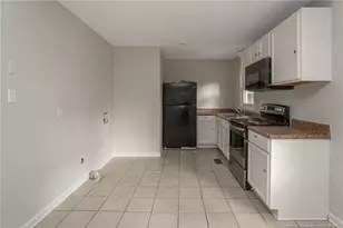 5475 Lazybrook Ct, Fayetteville, NC 28314 - Photo 9