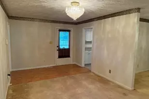 7205 Godfrey Dr, Fayetteville, NC 28303 - Photo 7