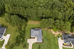 105 Waterfall Ln, Sanford, NC 27330 - Photo 9