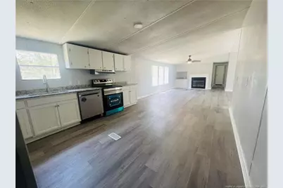 14409 Nc Highway 130 W, Maxton, NC 28364 - Photo 9