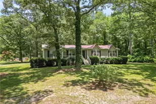 21621 Old Maxton Rd, Maxton, NC 28364 - Photo 3