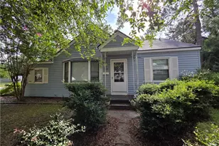 124 N Wright St, Raeford, NC 28376 - Photo 1