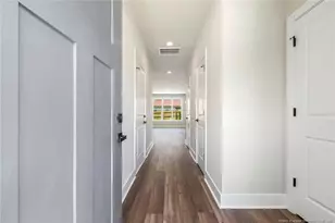 102 Chella Ct, Sanford, NC 27330 - Photo 5