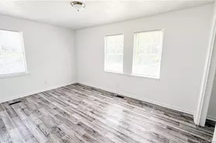 666 Jacobs Rd, Maxton, NC 28364 - Photo 17