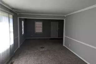 2201 Enloe St, Fayetteville, NC 28306 - Photo 3