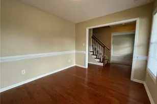 5234 Woodpecker Dr, Hope Mills, NC 28348 - Photo 3