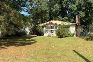 435 W Connecticut Ave, Southern Pines, NC 28387 - Photo 1