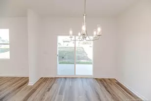 4531 Bunkers Bay Ln, Hope Mills, NC 28371 - Photo 7