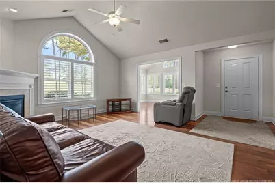 105 E Chelsea Court, Southern Pines, NC 28387 - Photo 5