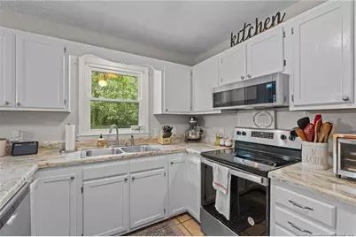 76 N Hillside Drive, Spring Lake, NC 28390 - Photo 11