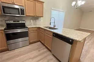 5334 Holland Park Ave, Fayetteville, NC 28314 - Photo 5