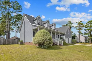 6145 Woodspring Dr, Hope Mills, NC 28348 - Photo 3