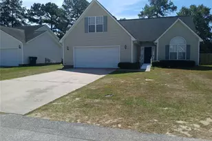 1425 Middlesbrough Dr, Fayetteville, NC 28306 - Photo 1