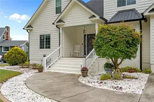 551 Ivy Cir, Vass, NC 28394 - Photo 5