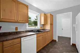 5894 Nutbush Pl, Fayetteville, NC 28314 - Photo 11