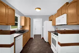 5894 Nutbush Pl, Fayetteville, NC 28314 - Photo 3