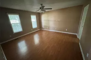 8741 Grouse Run Ln, Fayetteville, NC 28314 - Photo 7