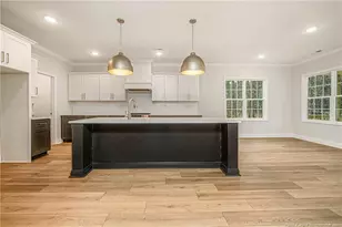 28941 Pinedale Ct, Wagram, NC 28396 - Photo 9