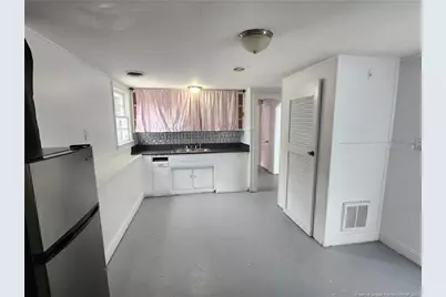 1009 Marlborough Road, Fayetteville, NC 28304 - Photo 9