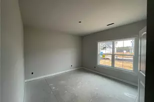 1727 Man-O-War Dr, Hope Mills, NC 28348 - Photo 3