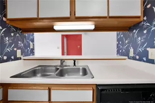 2701 Preston Woods Ln, Fayetteville, NC 28304 - Photo 15