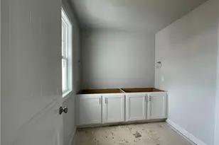 1723 Man-O-War Dr, Hope Mills, NC 28348 - Photo 9