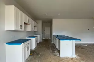 1723 Man-O-War Dr, Hope Mills, NC 28348 - Photo 5