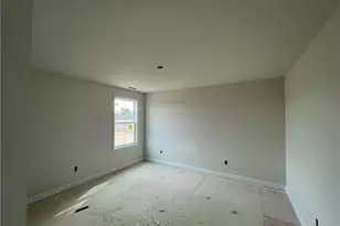 1712 Man-O-War Dr, Hope Mills, NC 28348 - Photo 9