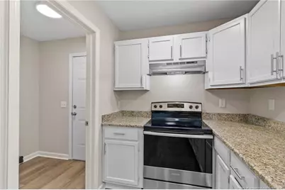 316 Edens Avenue, Lumberton, NC 28358 - Photo 9