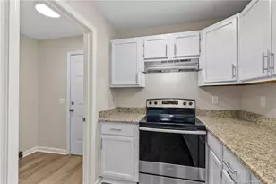 316 Edens Ave, Lumberton, NC 28358 - Photo 9