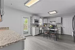 5721 Walkabout Rd, Hope Mills, NC 28348 - Photo 7