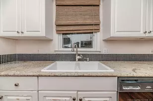 2043 Plantation Dr, Sanford, NC 27330 - Photo 13