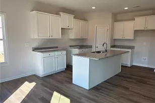 452 Ashley Hts Dr Lot 24, Aberdeen, NC 28376 - Photo 7