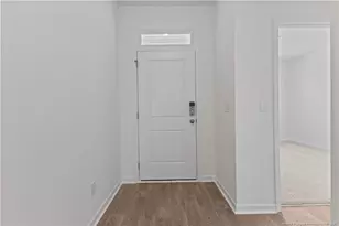 4538 Bunkers Bay Ln, Hope Mills, NC 28371 - Photo 5