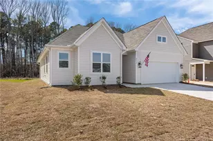 4538 Bunkers Bay Ln, Hope Mills, NC 28371 - Photo 3