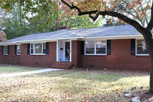 309 W 26th St, Lumberton, NC 28358 - Photo 3