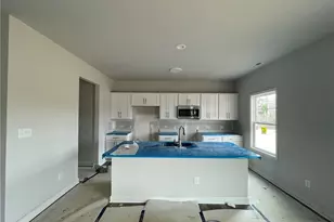 1732 Man-O-War Dr, Hope Mills, NC 28348 - Photo 5