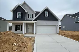 1732 Man-O-War Dr, Hope Mills, NC 28348 - Photo 1