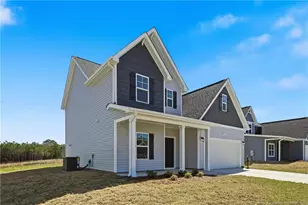 1732 Man-O-War Dr, Hope Mills, NC 28348 - Photo 3